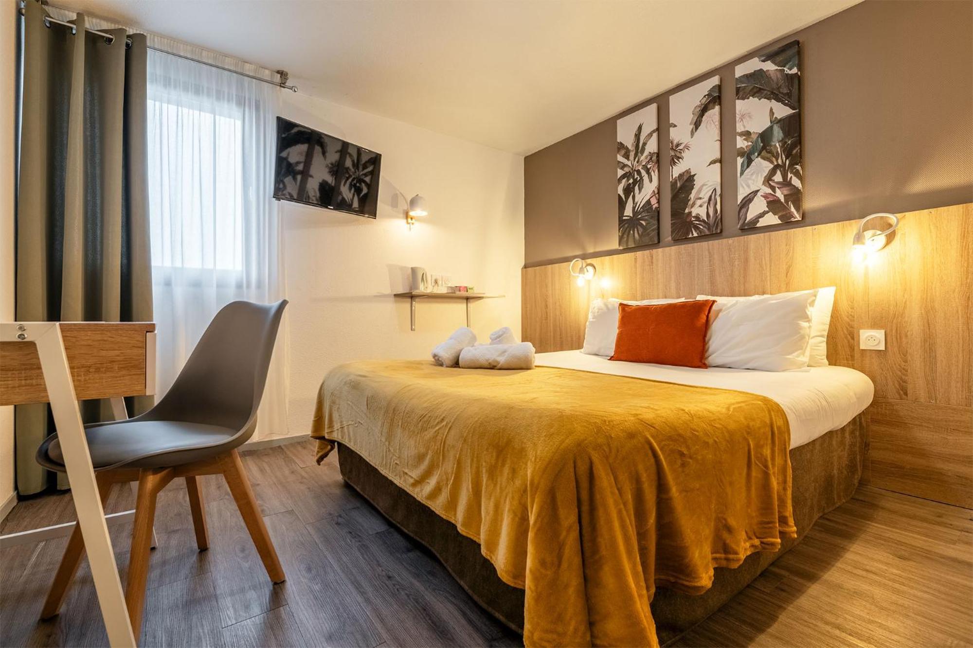 Hotel Le Roxane Saint-Laurent-des-Vignes Exteriér fotografie